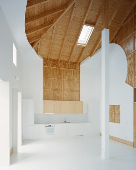  cut(outs) – ceiling, walls and pillar
