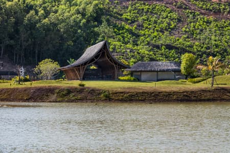 Huong An Vien Visiting Center