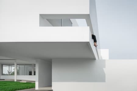 Lucent House