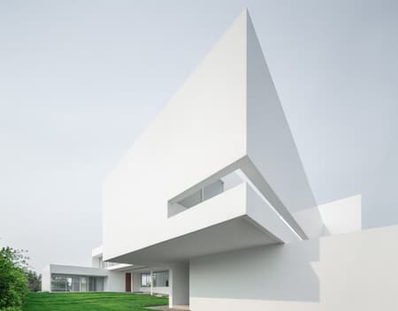 Lucent House
