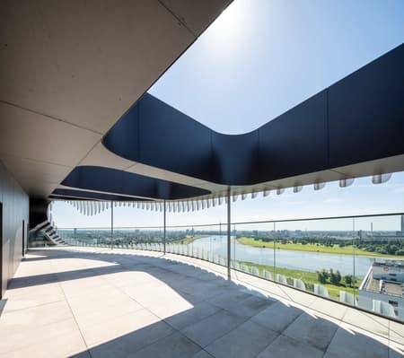 ZIPPER RKM 740 Tower