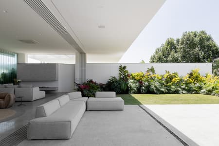 CS HOUSE