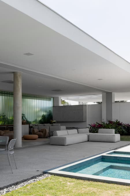 CS HOUSE