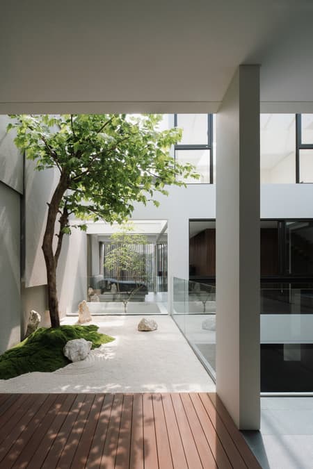 DK.52 HOUSE
