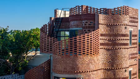 House of Dancing cactus