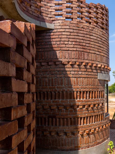 House of Dancing cactus