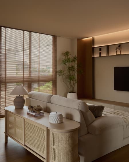 Khun Atiruj Residence