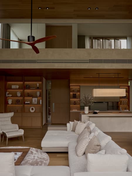 Khun Atiruj Residence