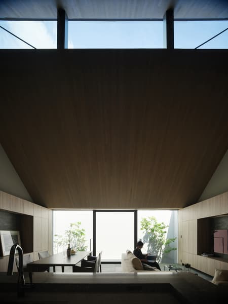 ESPACE House