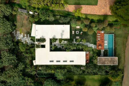 Carvalho House
