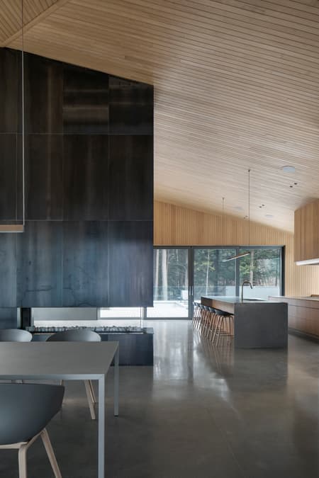 Memphremagog House