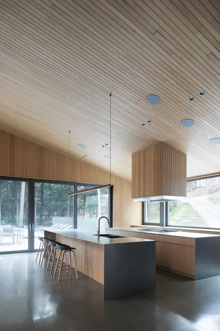 Memphremagog House