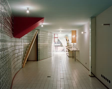 House Waves of Glass and Clouds of Metal