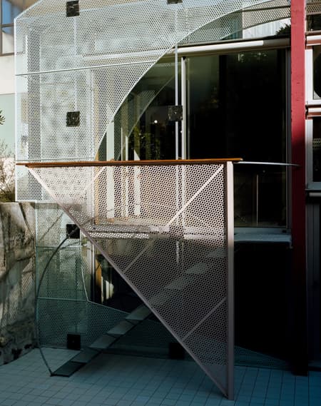 House Waves of Glass and Clouds of Metal