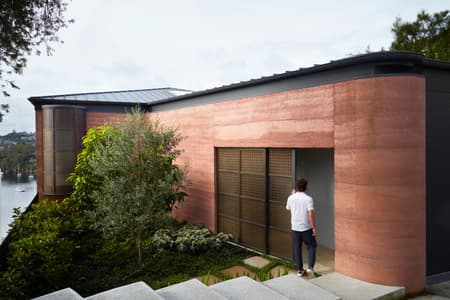 Earth-Ship House