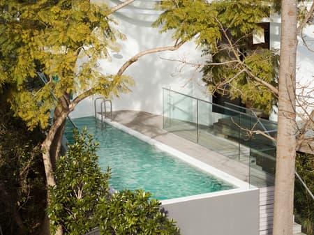 Earth-Ship House
