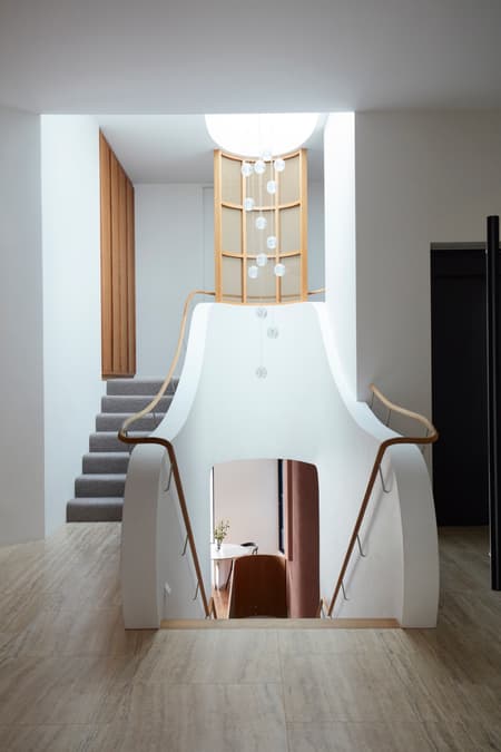 Earth-Ship House