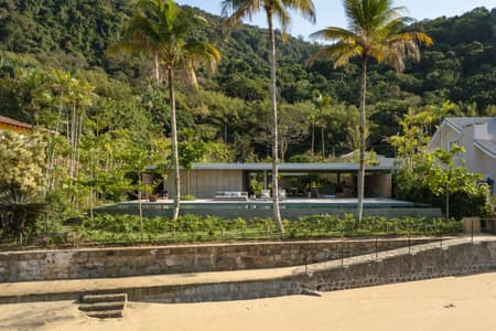 Patios House
