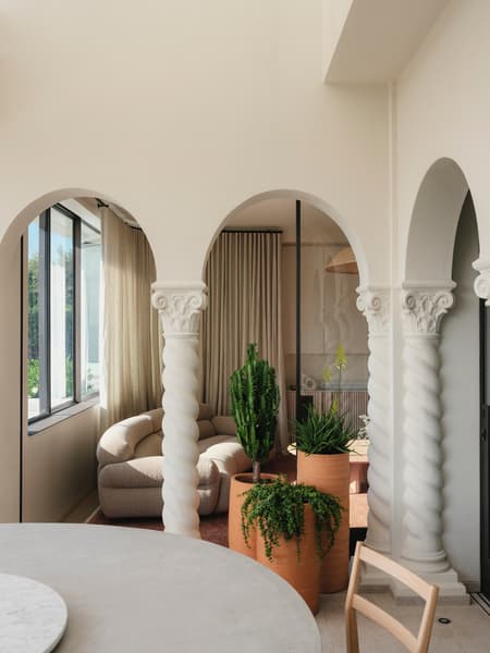 ReclaYm House
