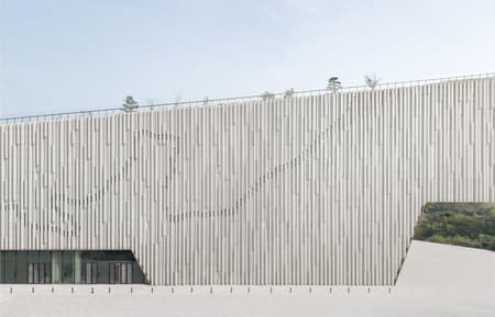 Yellow River National Museum Building and Park