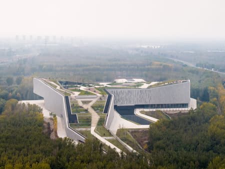 Yellow River National Museum Building and Park