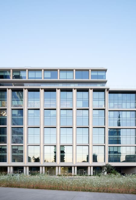 Pirelli 35 Office Building