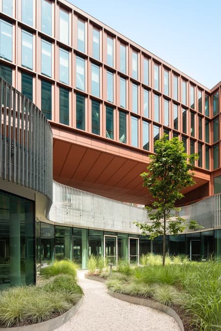 Pirelli 35 Office Building