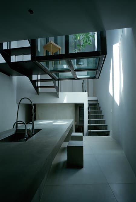 Sunroom House in Tsukaguchi 