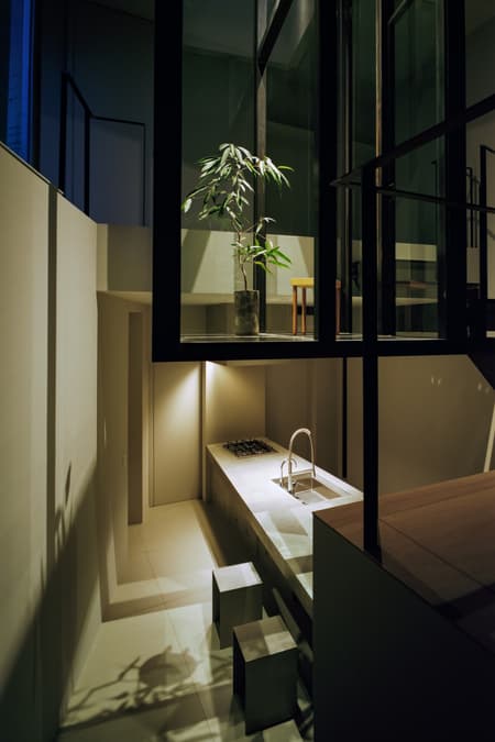 Sunroom House in Tsukaguchi 