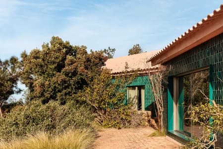House Azóia AIP