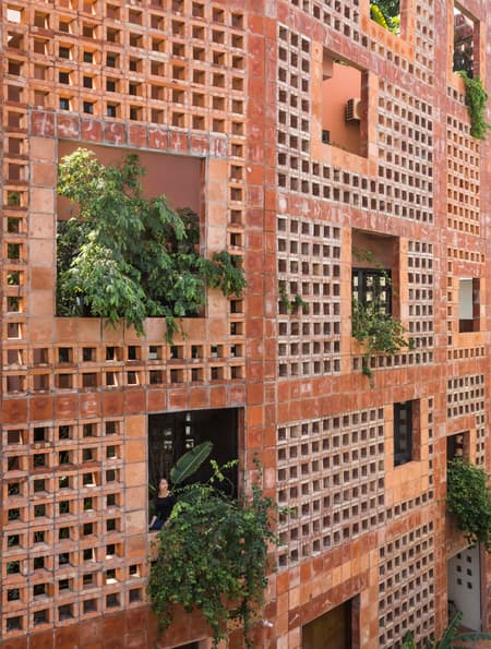 Bat Trang House