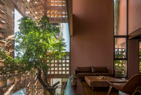 Bat Trang House