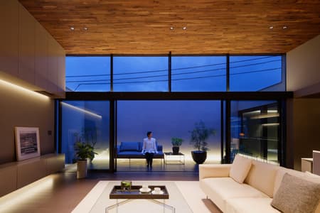 LAXUS House
