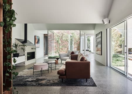 RaeRae House 