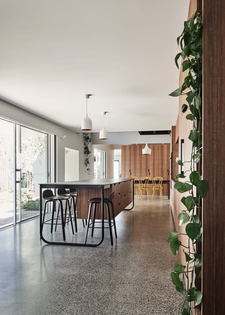 RaeRae House 