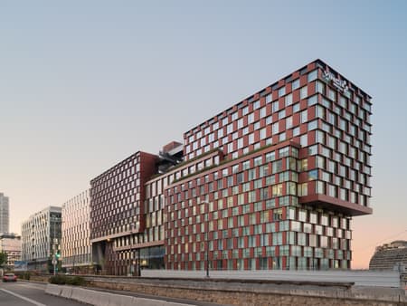 InDéfense & Hôtel OKKO