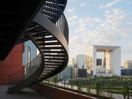 InDéfense & Hôtel OKKO