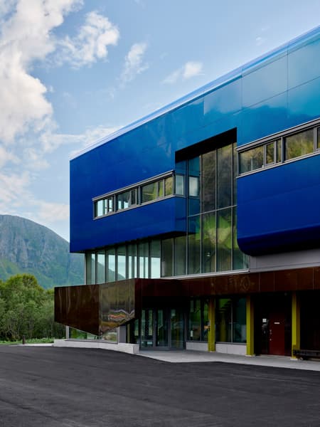 Holmøy Production Facility 