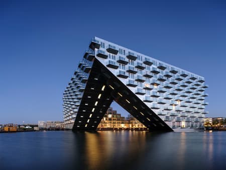 Sluishuis Residential Building