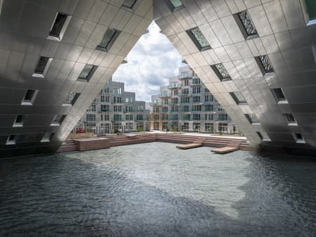 Sluishuis Residential Building