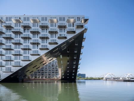Sluishuis Residential Building