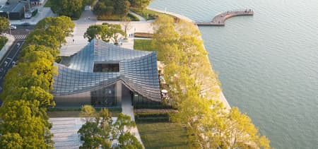 Jinji Lake Pavilion