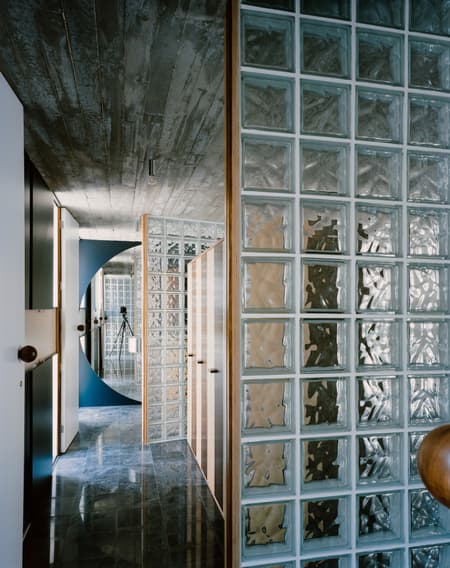 House of Countless Windows 