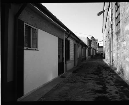 House Within a Few Lines