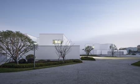 Dongqian Lake Club Houses 