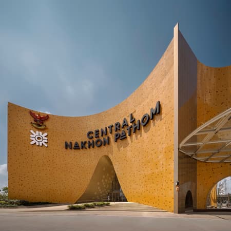 Central Nakhon Pathom