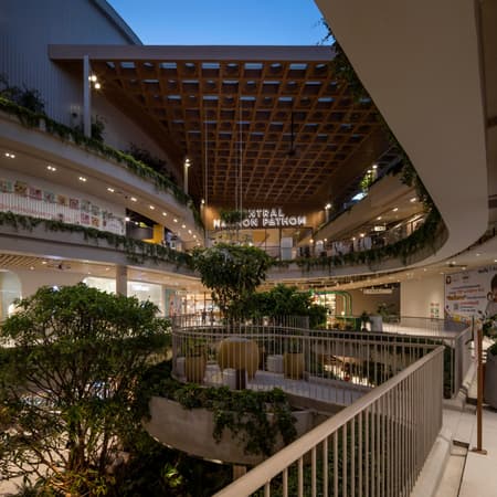 Central Nakhon Pathom