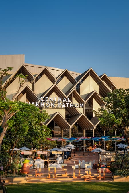 Central Nakhon Pathom