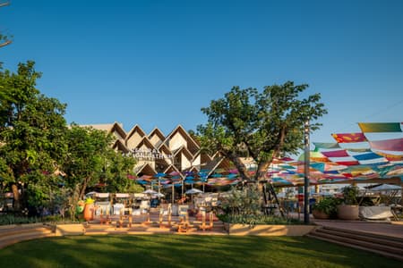 Central Nakhon Pathom