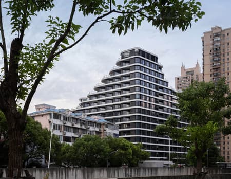 K. Wah Riverside E18 Residence
